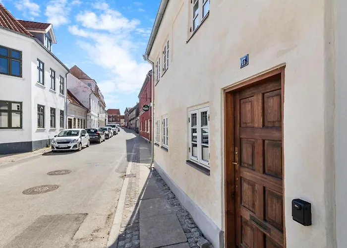 Gaby - 250m From The Sea By Interhome *